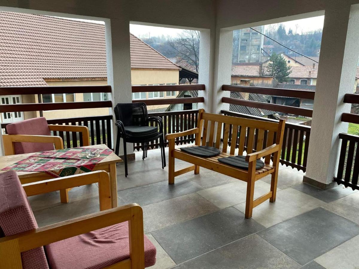 Casa Bucataria Fonix Hotel เปรอิด ภายนอก รูปภาพ